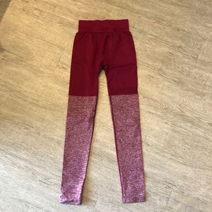 gymshark twotone seamless leggings beet/beet marl